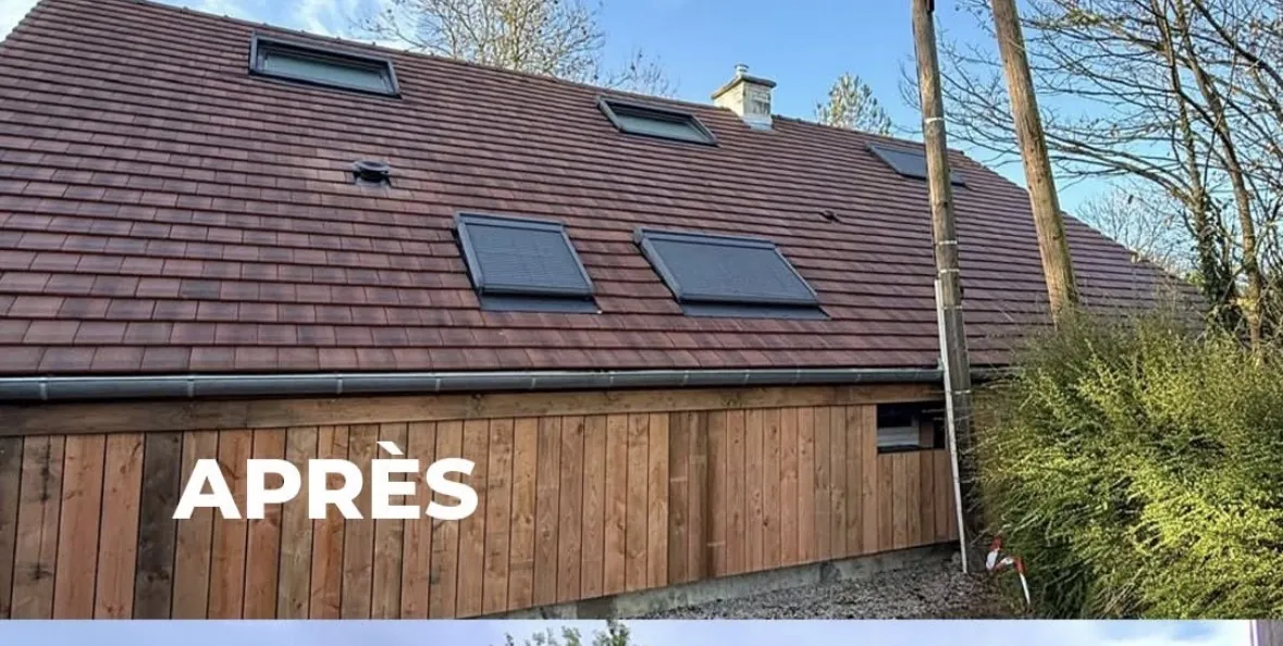 Toiture rénovée en tuiles avec fenêtres de toit et gouttière zinc, couvreur à Orbec